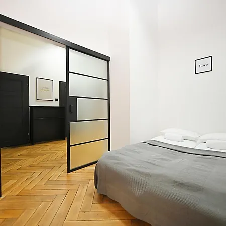 Apartment Przestronny 3city W Sopocie Z Trzema Sypialniami By Renters Sopot